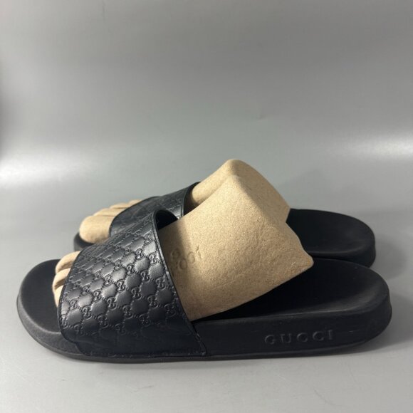 Authentic GUCCI GG Pattern Shower Sandals Black Leather x Rubber, Size 8 main image 10